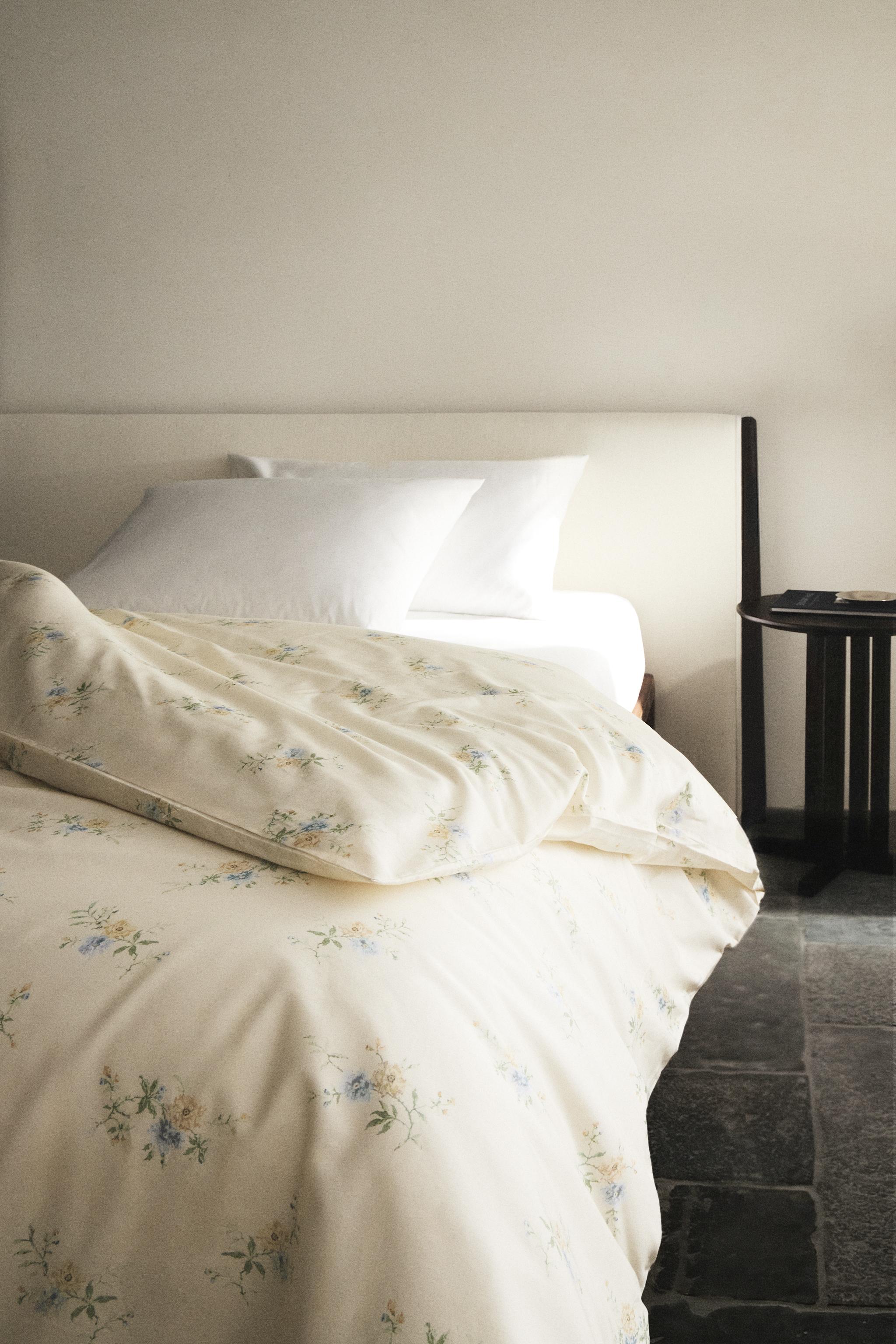 SATEEN DUVET COVER WITH FLORAL BOUQUETS